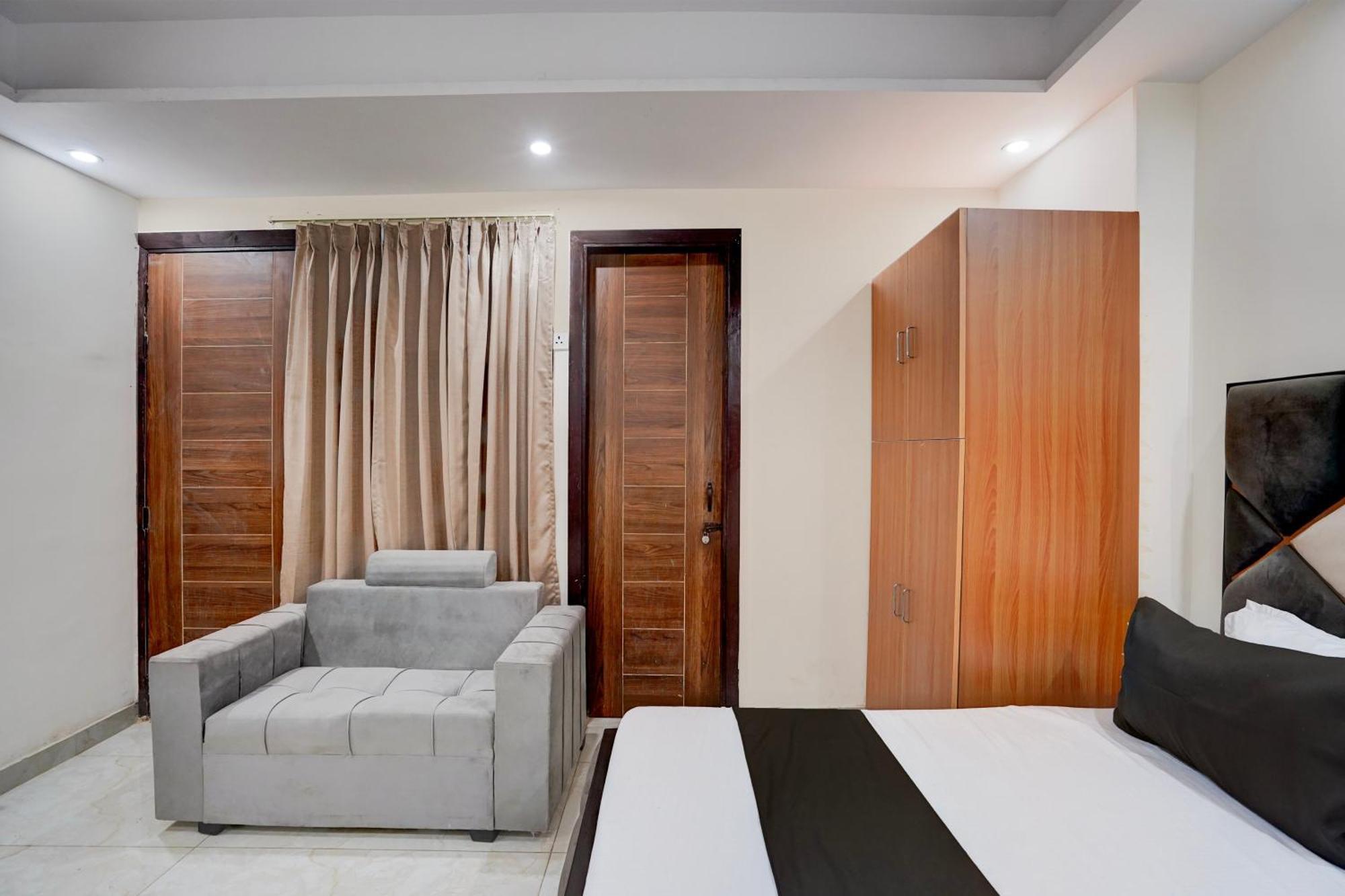 Hotel O R.N Residency Hotel Ghaziabad Exterior photo